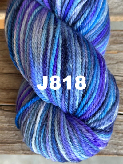 J818
