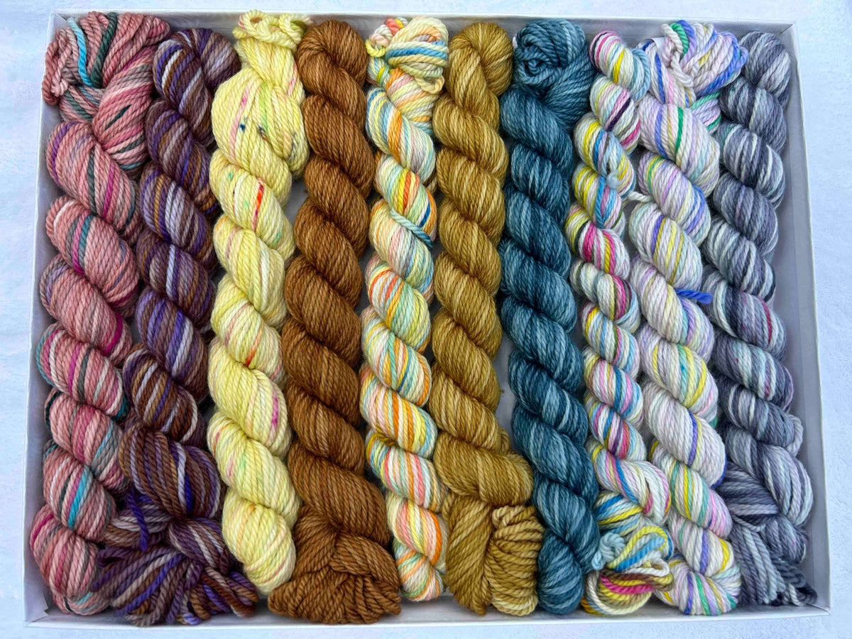 Koigu Jasmine DK Pencil Box - Sea Sand