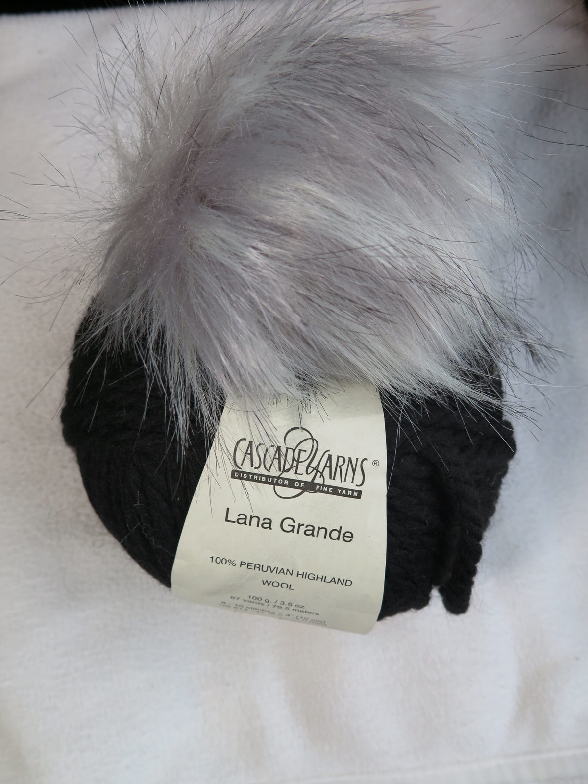 Cascade Yarns Lana Grande Hat Kit - Black and Silver